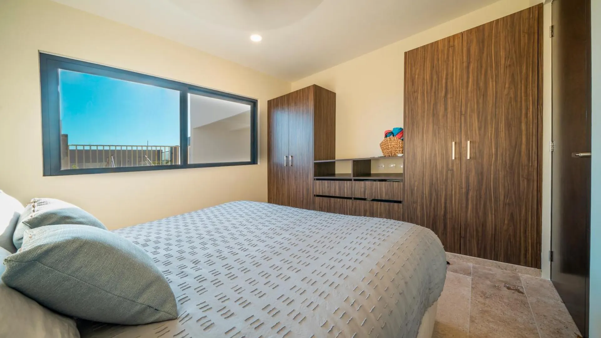 Apartment Veranda 213 - 1 Bedroom Rental At Veranto Condos - Pool & Fitness Center Playa del Carmen
