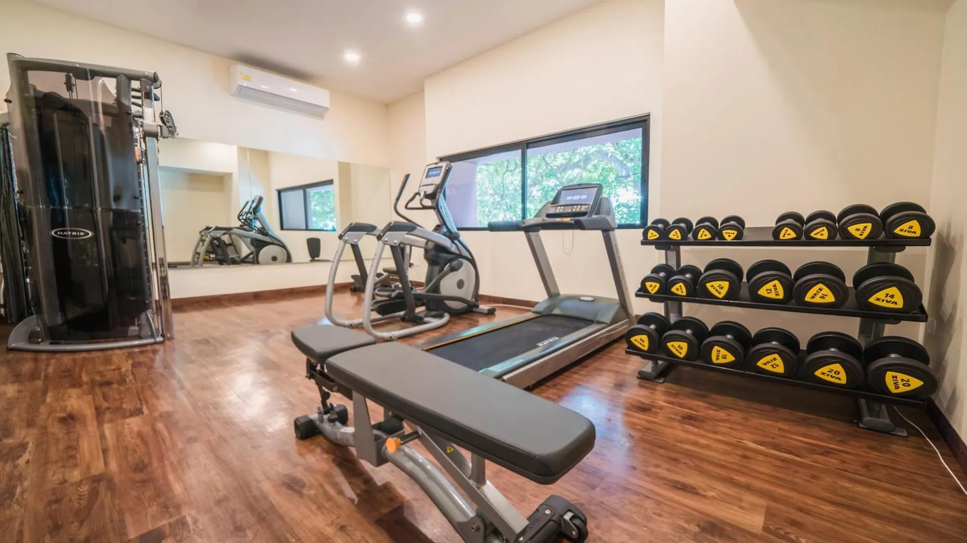 Veranda 213 - 1 Bedroom Rental At Veranto Condos - Pool & Fitness Center Playa del Carmen Mexico