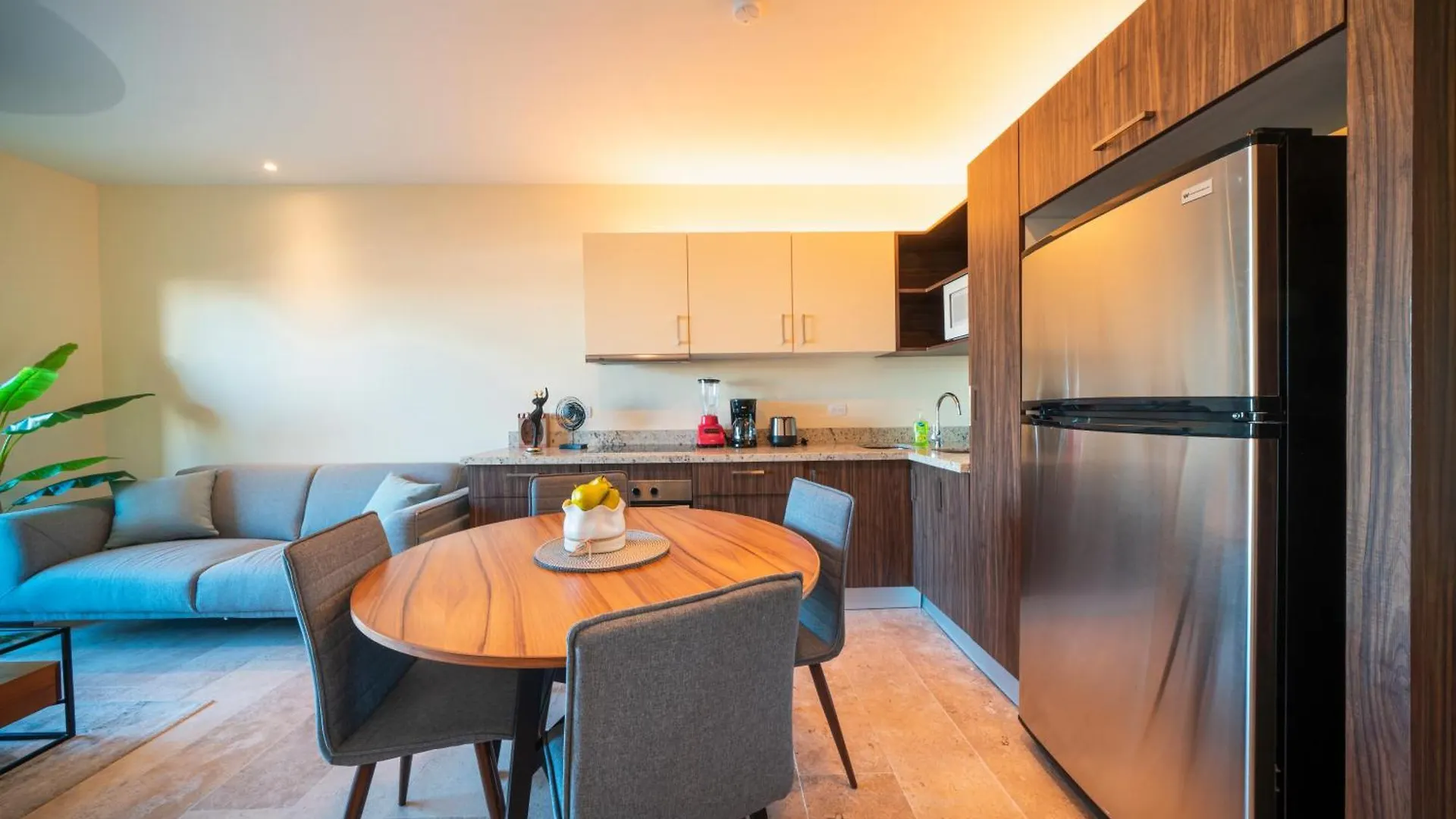 Apartment Veranda 213 - 1 Bedroom Rental At Veranto Condos - Pool & Fitness Center Playa del Carmen Mexico