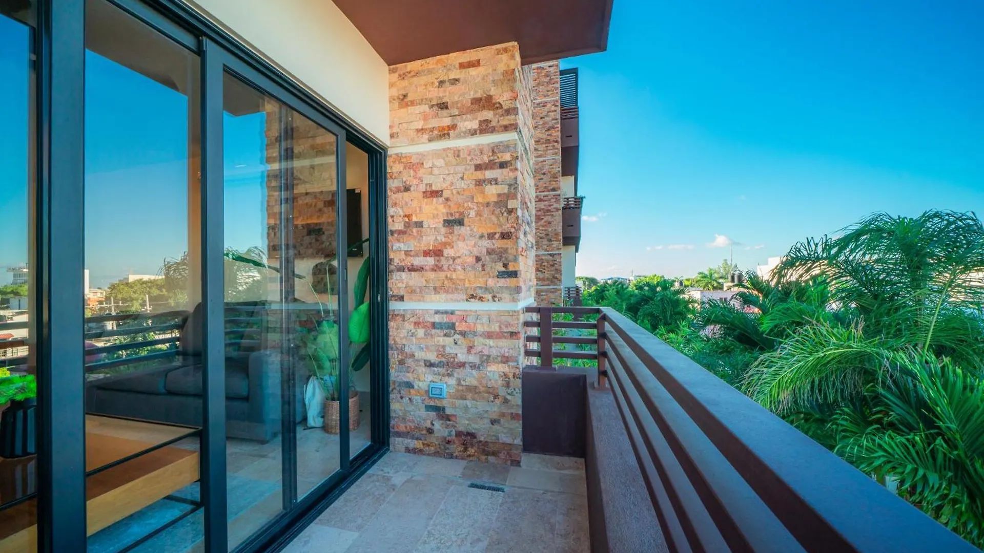 Apartment Veranda 213 - 1 Bedroom Rental At Veranto Condos - Pool & Fitness Center Playa del Carmen